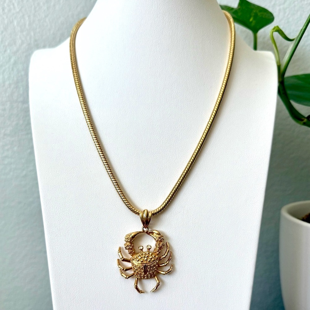 Vintage Goldtone Crab w/ Crystal Eyes Pendant Necklace Cancer Zodiac Nautical